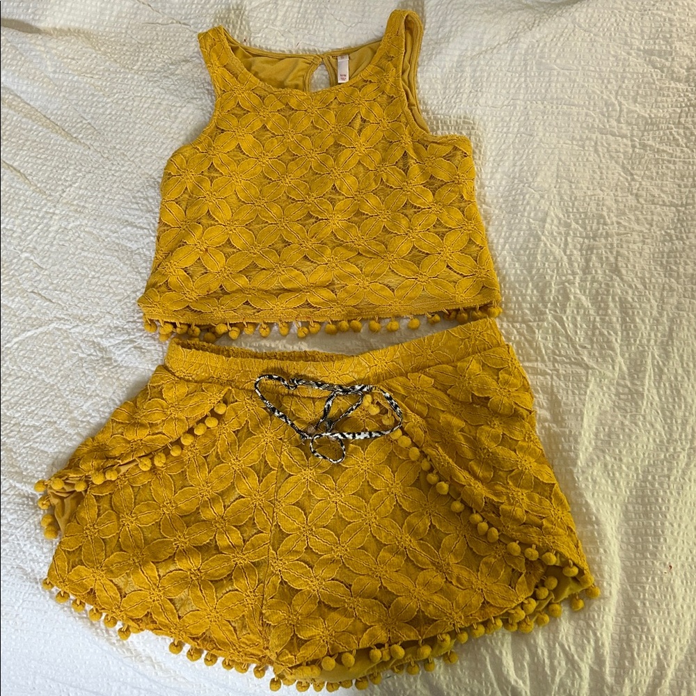 Xhilaration Mustard Yellow Boho Set